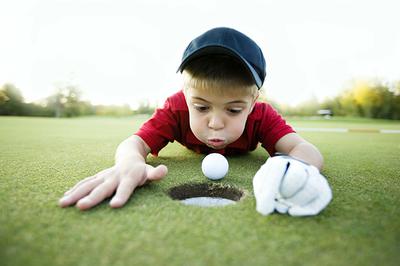 BỘ GOLF TRẺ EM VỪA PHÙ HỢP LẠI VỪA ƯNG Ý