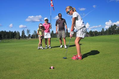 BỘ GOLF TRẺ EM VỪA PHÙ HỢP LẠI VỪA ƯNG Ý